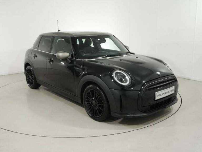 MINI HATCHBACK 1.5 Cooper Exclusive Premium 5dr Auto