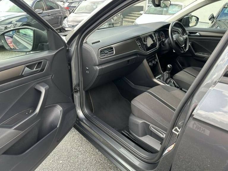 2018 Volkswagen T-Roc 1.0 TSI SE SUV 5dr Petrol Manual Euro 6 (s/s) (115 ps) HATCHBACK Petrol Manual