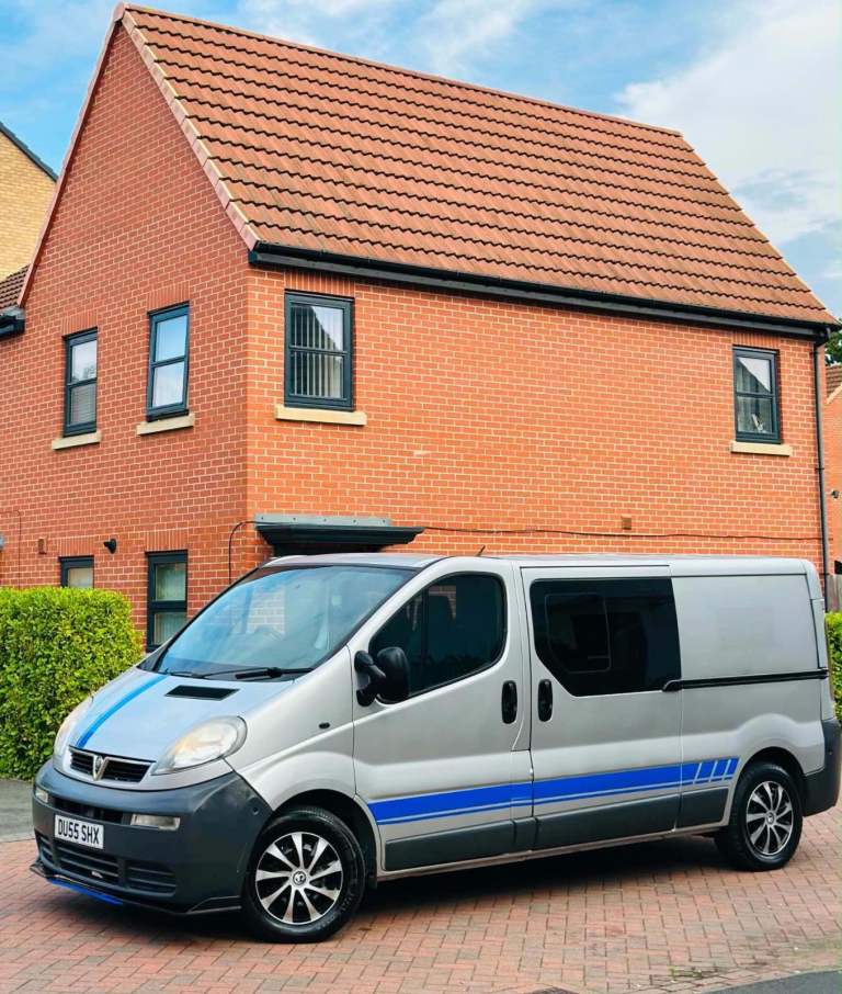  2005 Vauxhall Vivaro cruvan 