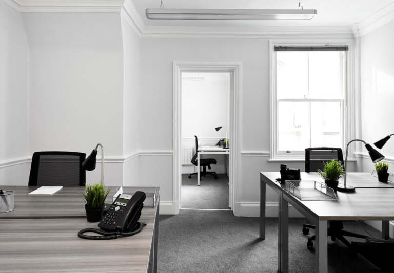 (Soho) Private Offices to Rent: 4 to 50 desks | Serviced W1