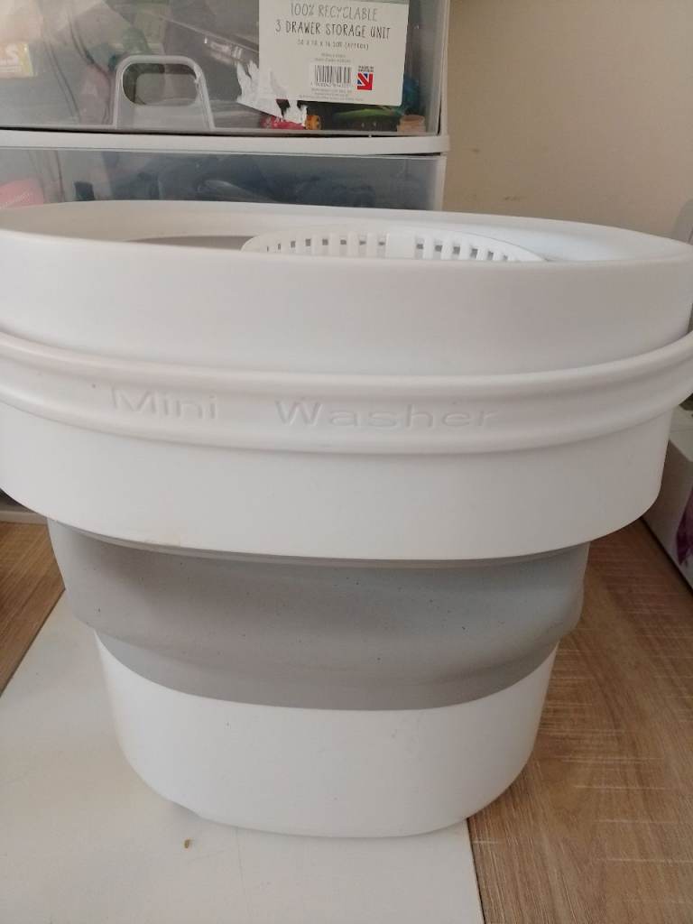 Mini washing machine 8.00 pound cash pick up pontardawe or buy this and one of above so 13 total 