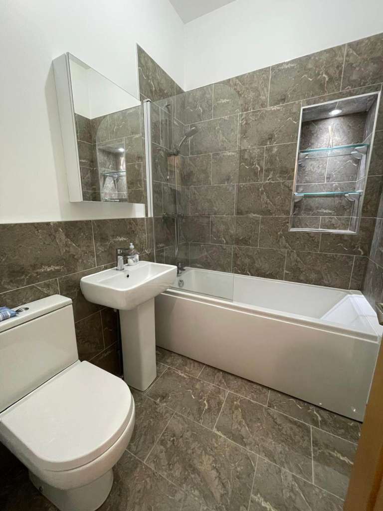 Executive Flat For Lease In West End of Aberdeen