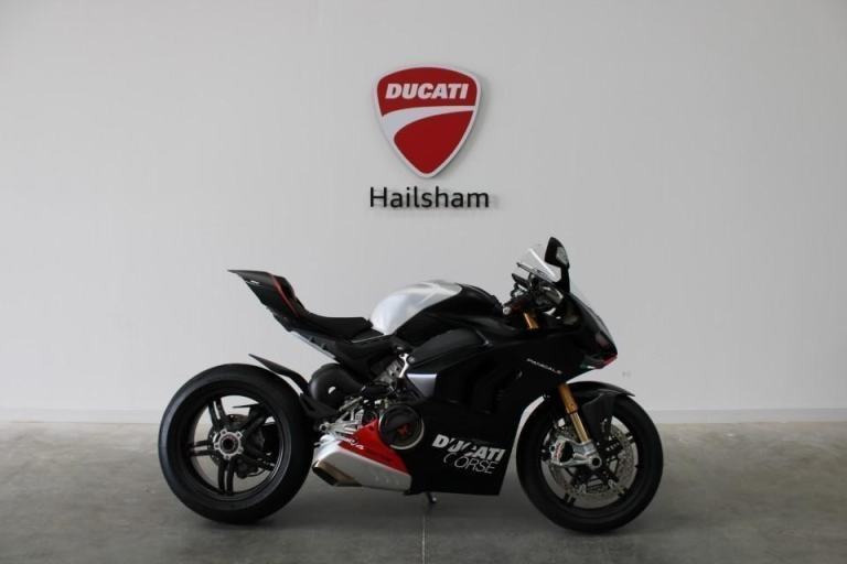 2023 Ducati Panigale V4 SP2 in Winter Test Livery