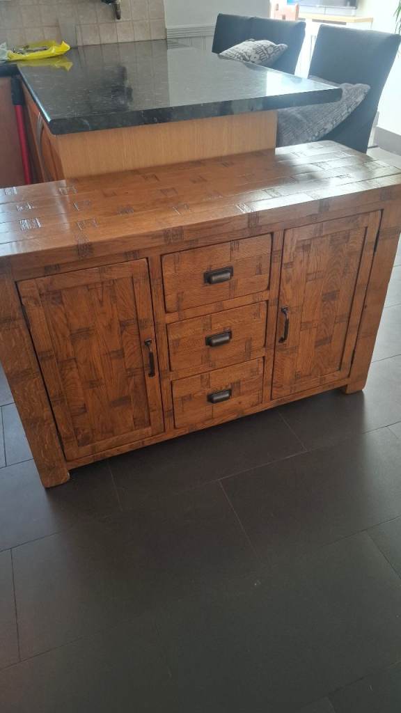 Oakland Furniture Rustic Sideboard – Brown, Good Condition