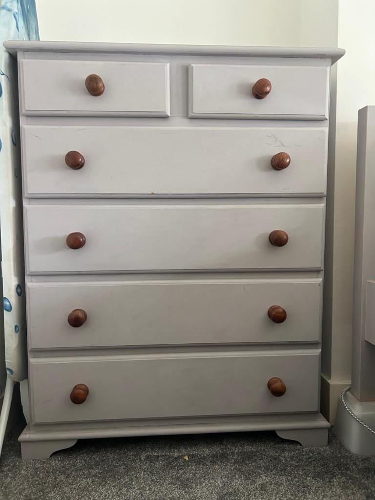 Solid pine bedroom furniture set