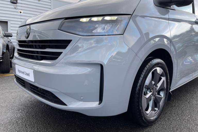 2025 Volkswagen Transporter 2.0 TDI 170PS Commerce Pro Van Auto-Tailgate Van DIESEL Automatic
