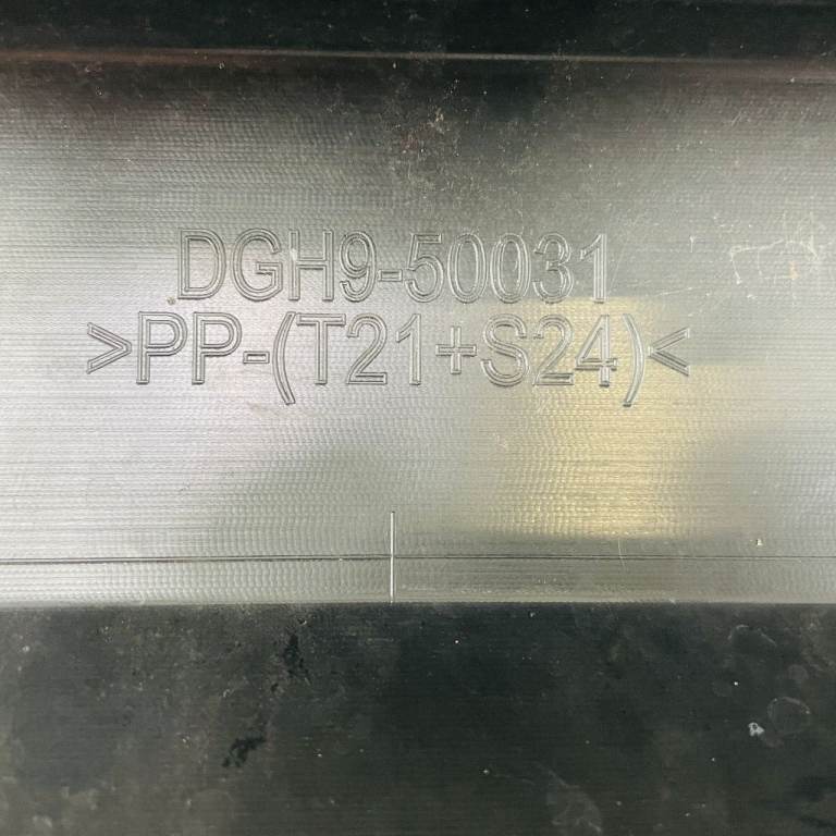 Mazda Cx-30 Front Bumper Skyactiv Genuine Grey With Pdc Dfr550031 | 2019 - 2025 AR104