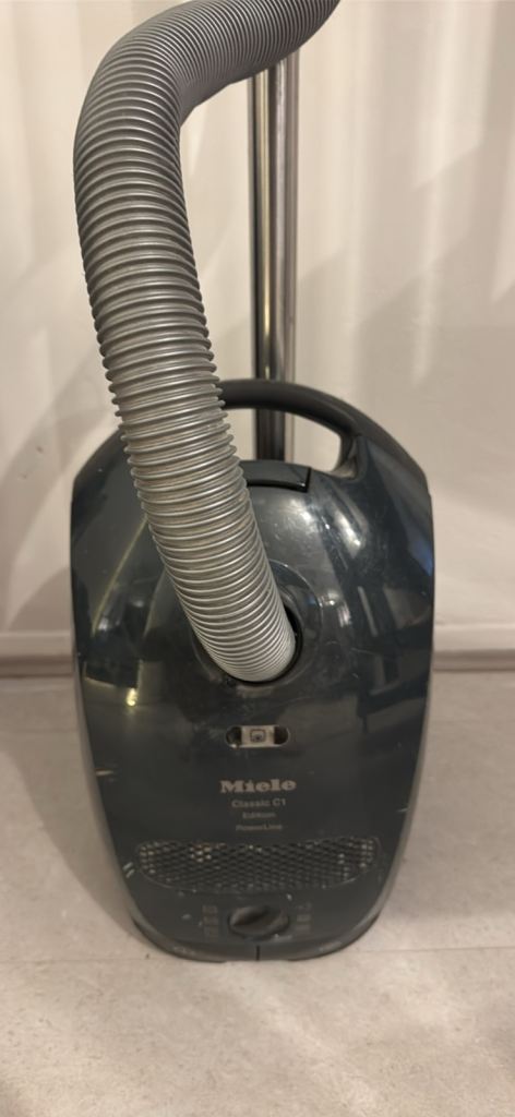 Miele c1 vacuum cleaner 