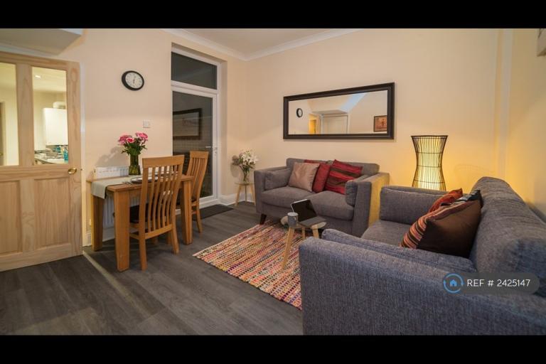 1 bedroom in Jedburgh St, Middlesbrough, TS1 (#2425147)