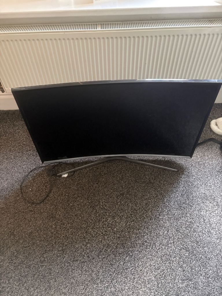 Spares and repairs - Samsung 40-inch Curved Smart TV (UE40J6300AK) – Good Condition