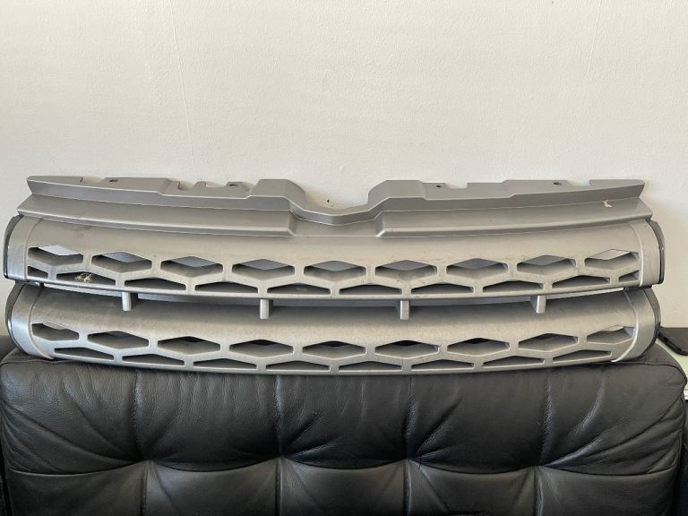 Range Rover Evoque Front Grille
