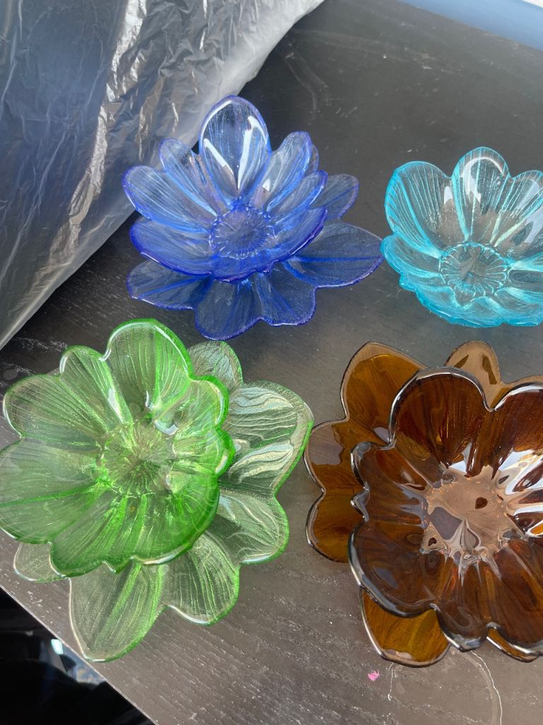 Set of 6 Coloured Glass Flower Bowls/Dishes