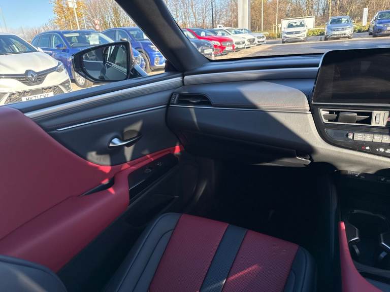 2023 Lexus ES 2.5 300h F Sport E-CVT Euro 6 (s/s) 4dr Saloon PETROL/ELECTRIC Automatic