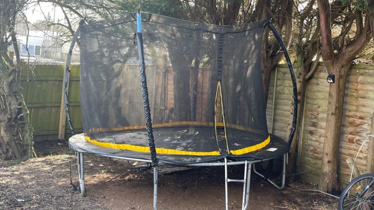 Trampoline 