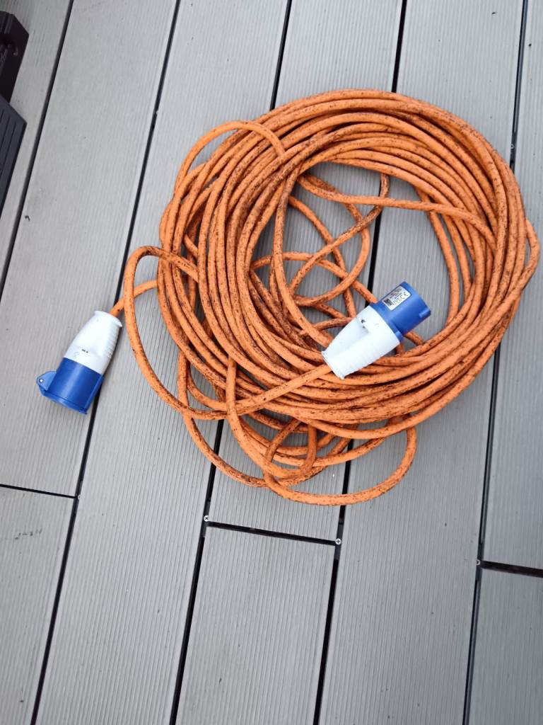 Electric Hook Up for Caravan 