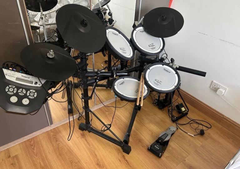 Drum set excellent condition 