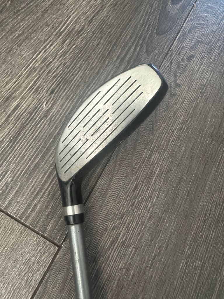 Wilson Deep Red 4 hybrid excellent condition 