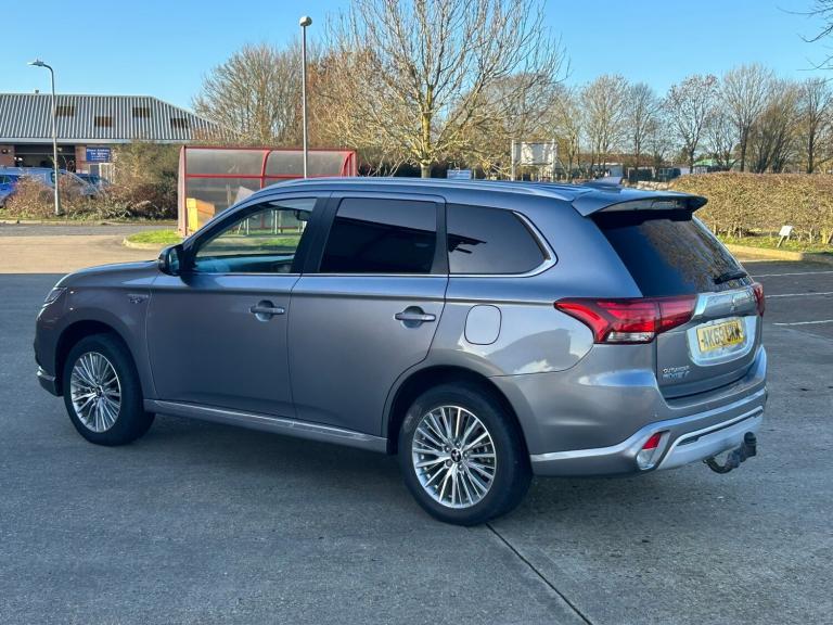 2019 69 Mitsubishi Outlander 2.4 PHEV Reflex Plus Automatic Commercial 30,000 mi