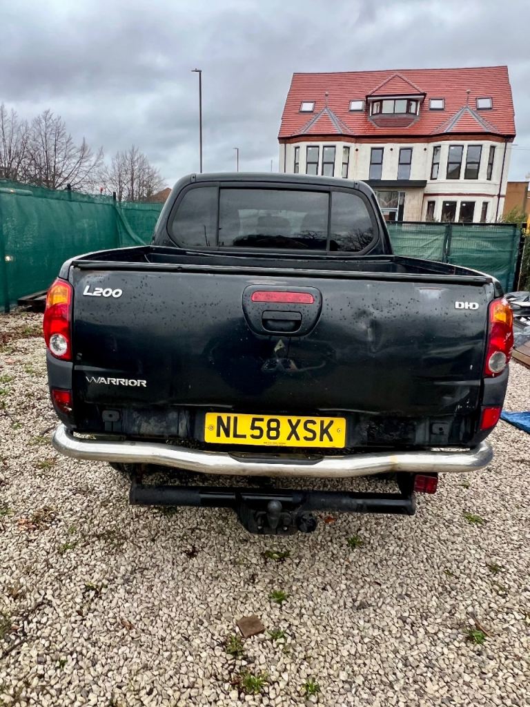 Mitsubishi l200 warrior 