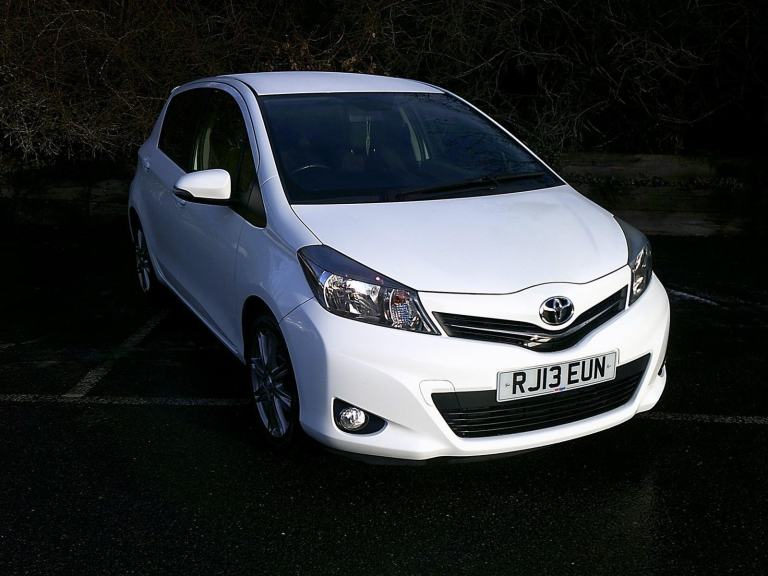 2013 Toyota Yaris 1.33 VVT-i SR 5dr HATCHBACK Petrol Manual