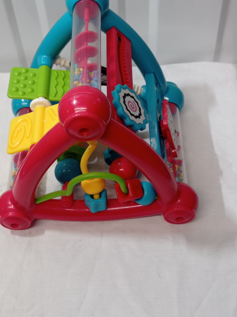  Early Learning Centre ELC Activity Sensory Triangle Fine Motor Skill Black White