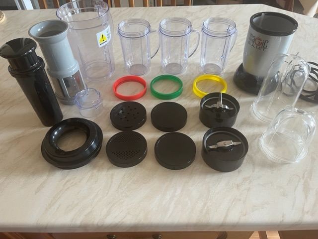 THE ORIGINAL MAGIC BULLET DELUXE BLENDER MIXER & FOOD PROCESSOR STARTER KIT - BRAND NEW CONDITION!