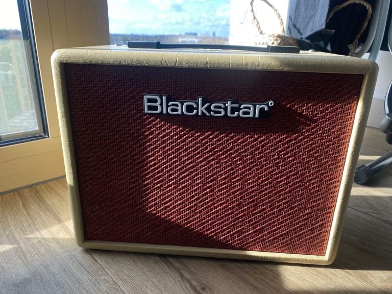 Blackstar Debut 15E Guitar Amplifier – As Good As New