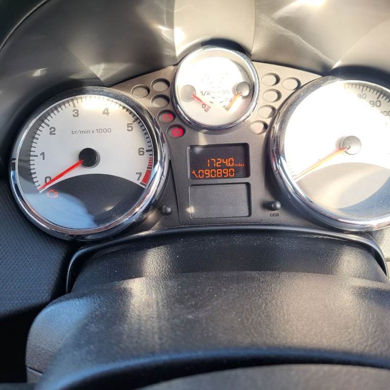 Peugeot, 207, Hatchback, 2010, Manual, 1360 (cc), 3 doors