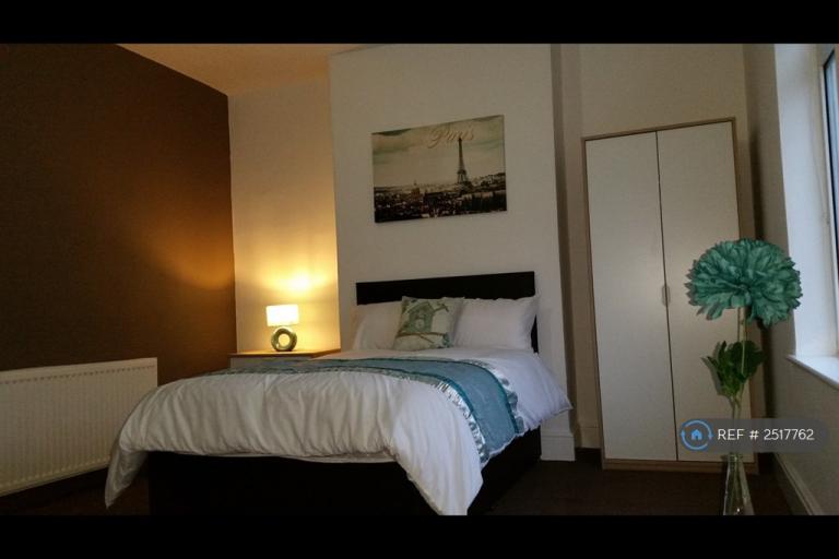 1 bedroom in Avondale Road, Wolverhampton, WV6 (#2517762)