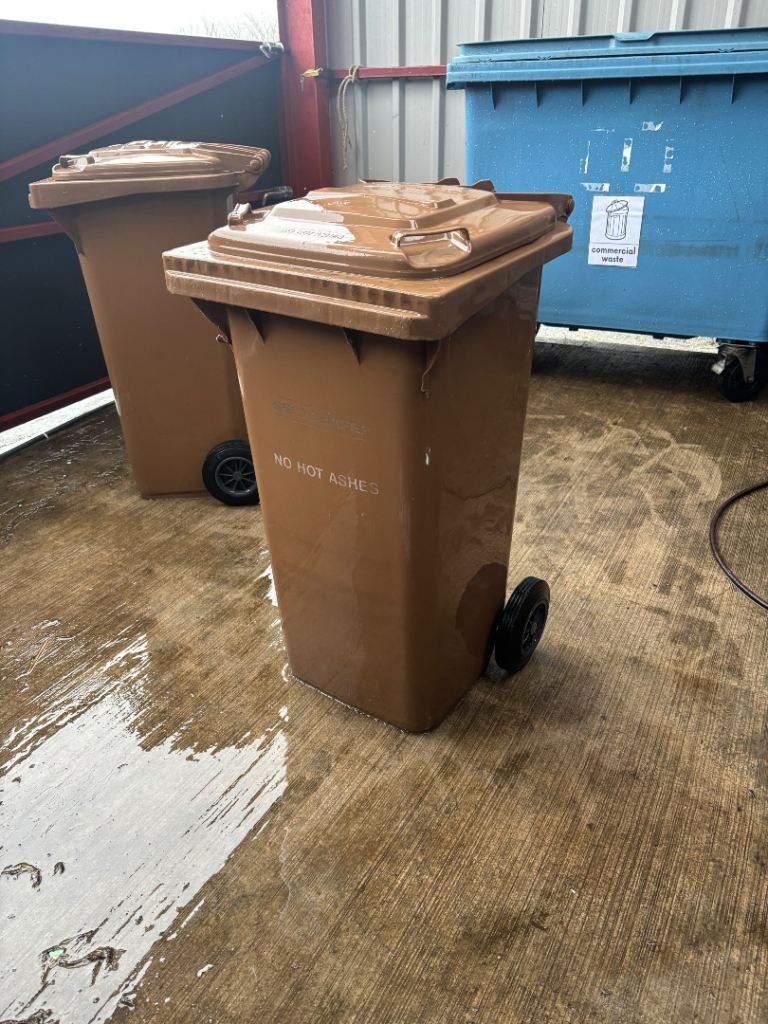 120L Brown Wheelie Bins