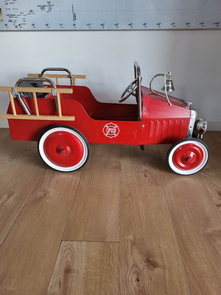 Classic Vintage Fire Engine Pedal Car 