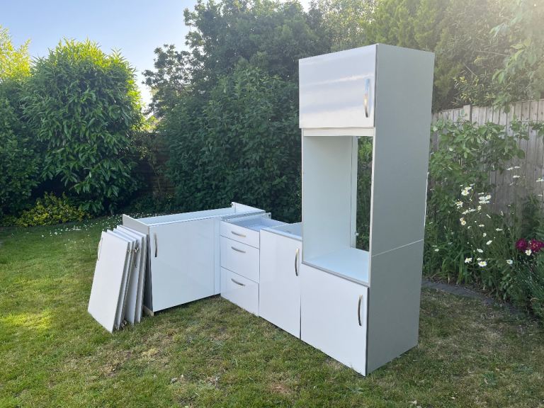 Kitchen units