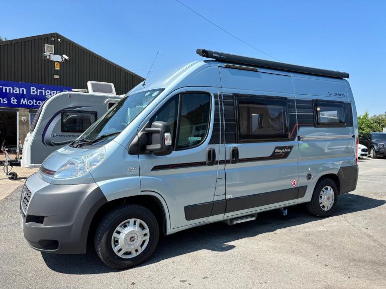 Autocruise Rhythm Compact DIESEL AUTOMATIC 2014/64