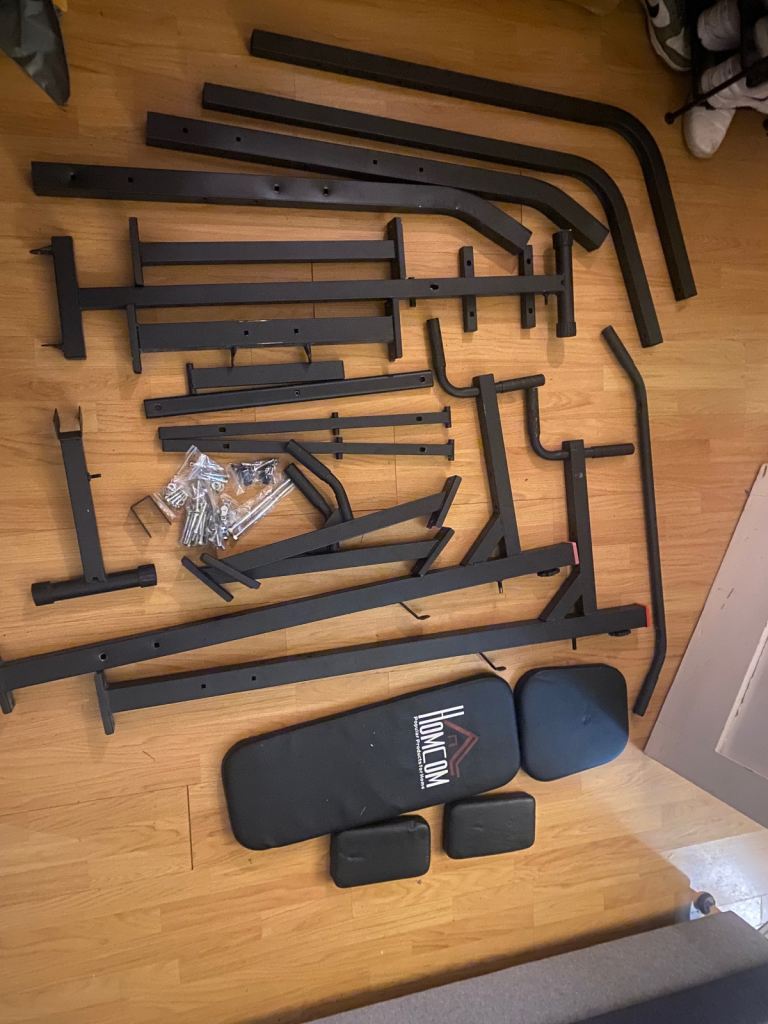 Homcom Adjustable Power Tower Multi-Functional Gym  - Excellent Condition 