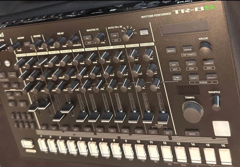 Roland TR-8S Rhythm Performer Drum Machine