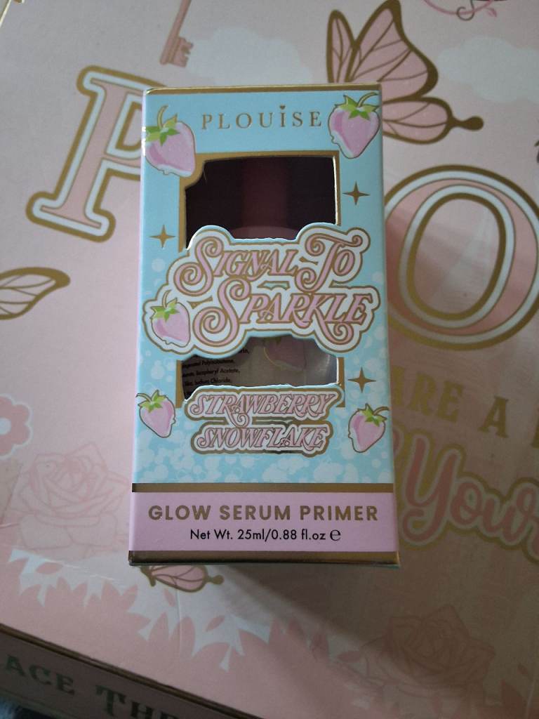 Plouise Signal  To Sparkle, Glow Serum  Primer in ( Strawberry 🍓 Snowflake ❄️) x1. 