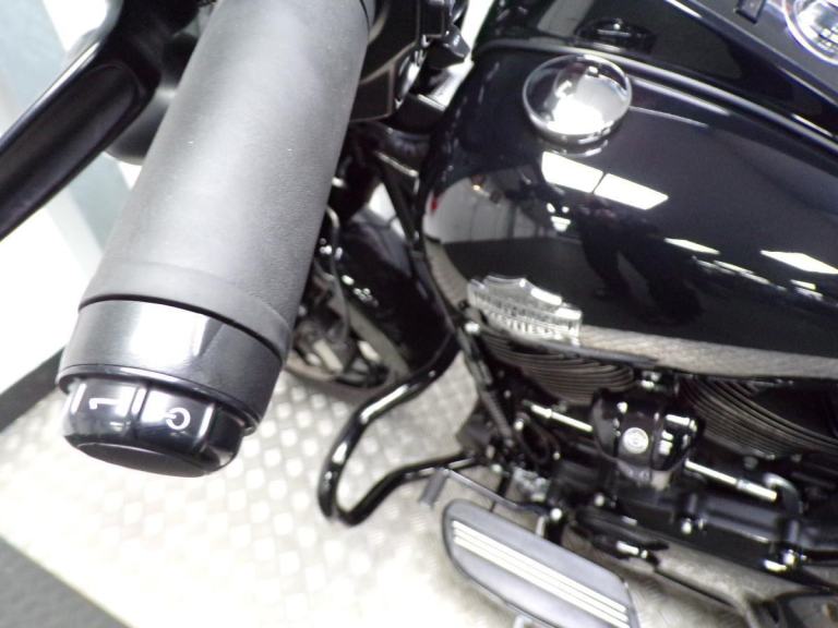 2023 HARLEY-DAVIDSON ROAD KING SPECIAL WITH ONLY 8362 MILES FROM NEW