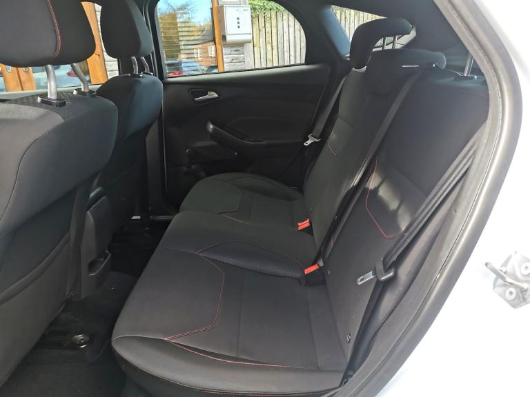 2017 Ford Focus 1.0 EcoBoost 125 ST-Line 5dr HATCHBACK Petrol Manual