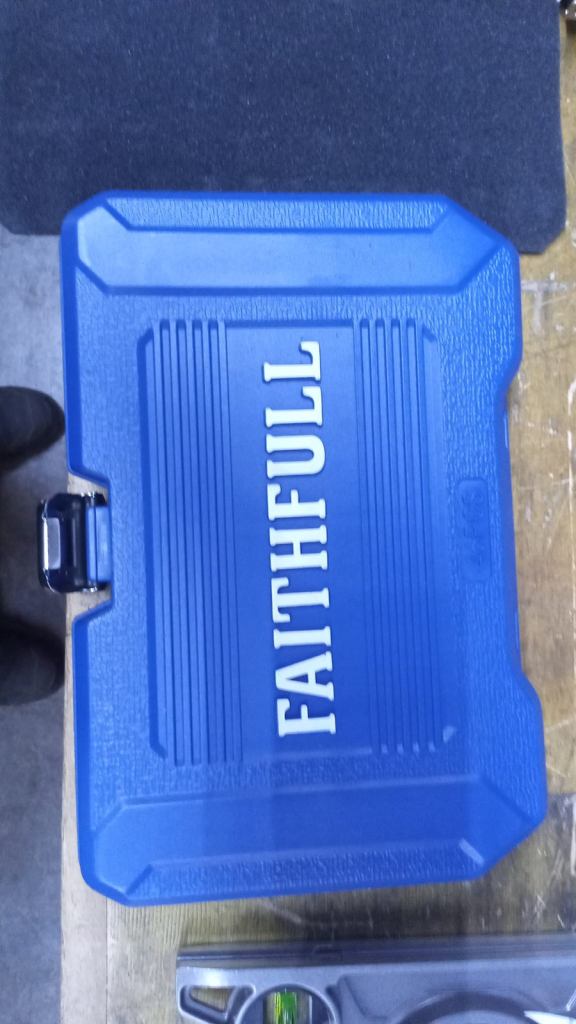 FAITHFULL socket set