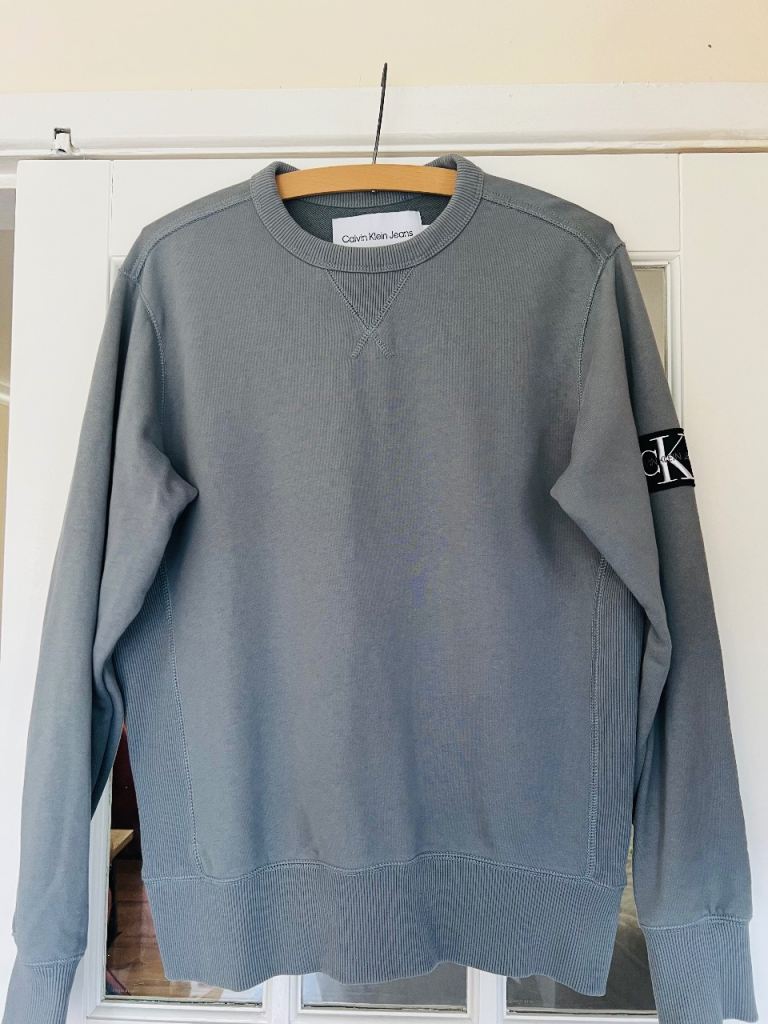 Calvin Klein sweatshirt Size S