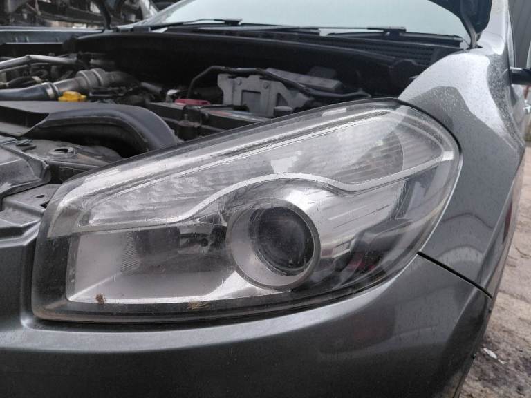 NISSAN QASHQAI N-TEC  2007-11 FACELIFT,  PASSENGER SIDE HEADLIGHT , 26060 BR03A