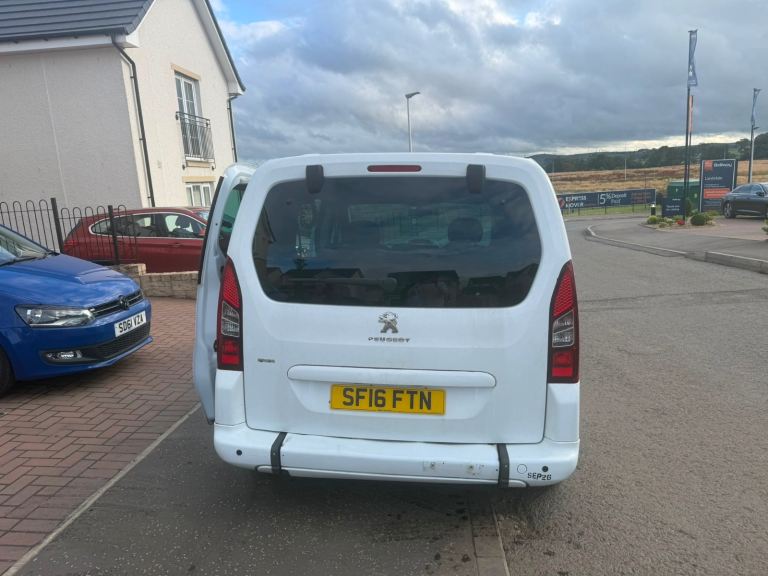 Peugeot, PARTNER TEPEE, MPV, 2016, Manual, 1598 (cc), 5 doors