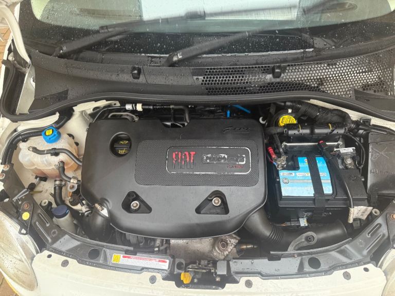 Fiat, 500, Hatchback, 2011, Manual, 875 (cc), 3 doors