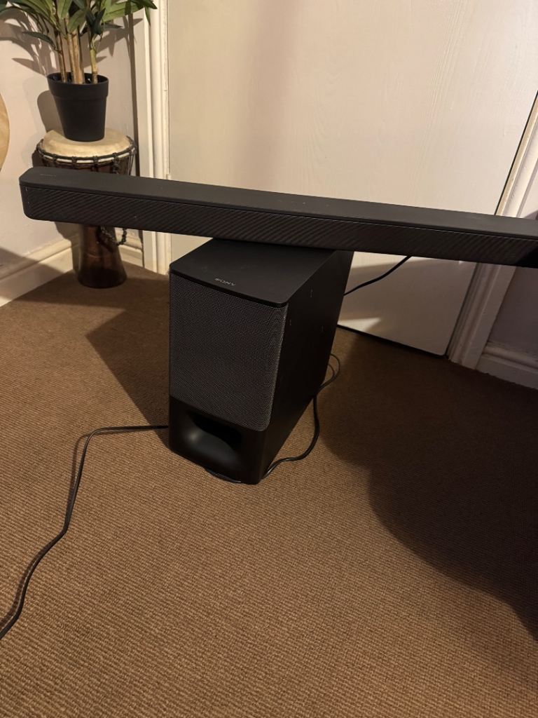 Sony Soundbar and subwoofer