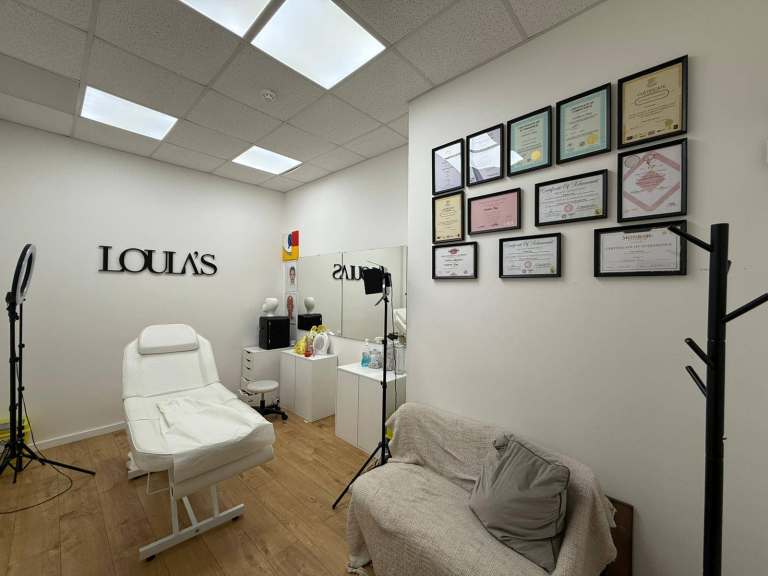 Beauty Room | Creative Space | Office | Artist Studio In Leytonstone East London E10 