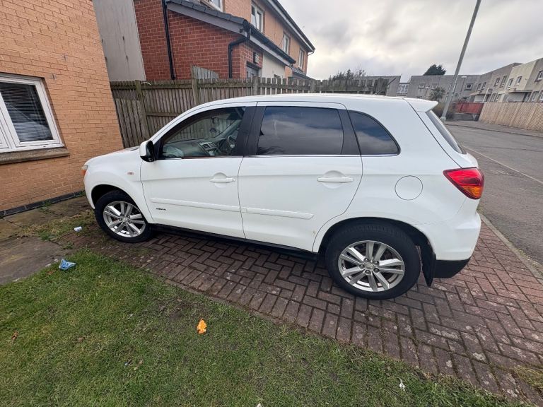 Mitsubishi, ASX, Hatchback, 2011, Manual, 1798 (cc), 5 doors