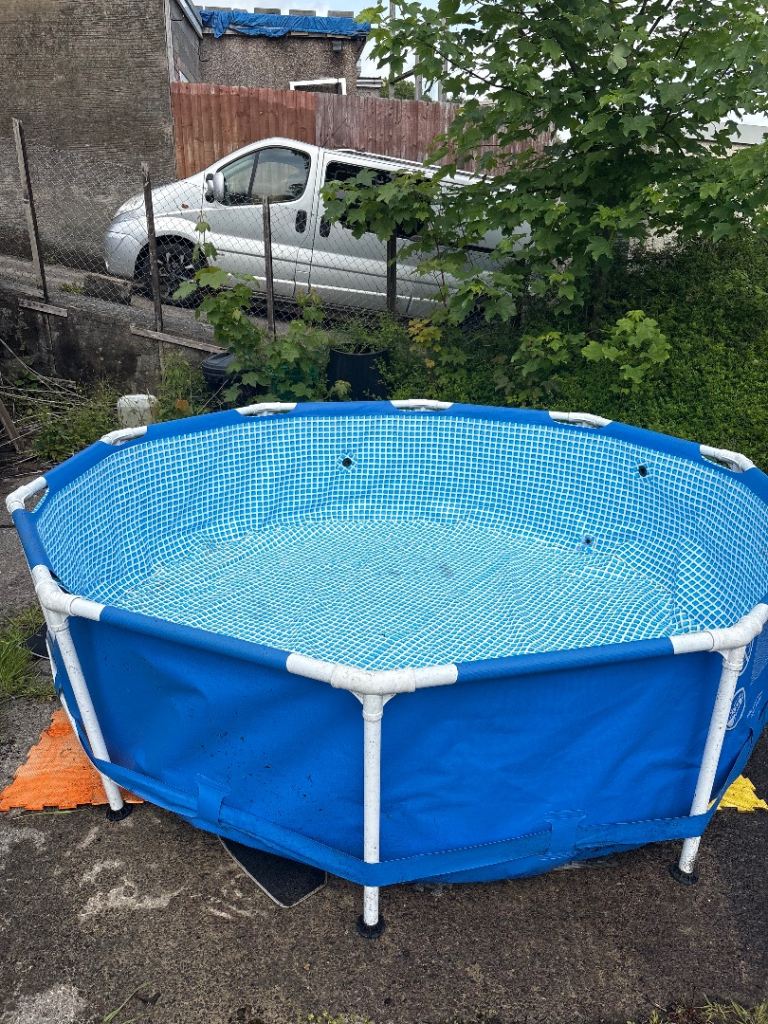 Intex 10 foot pool