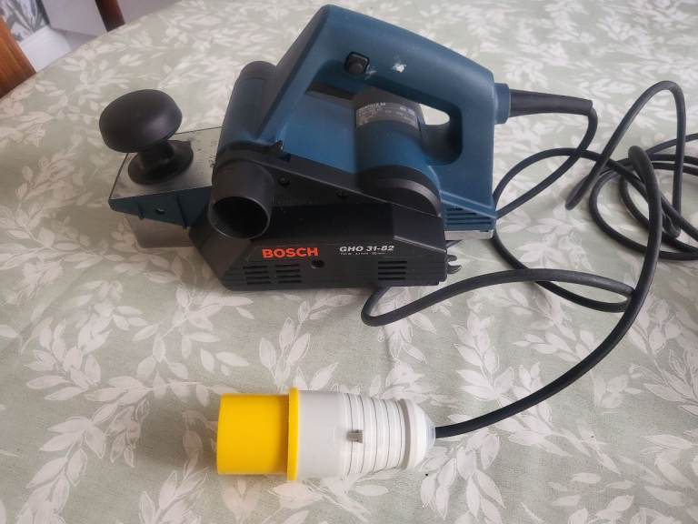 Bosch GHO 31-82 Power Planer – 750W, Excellent Condition
