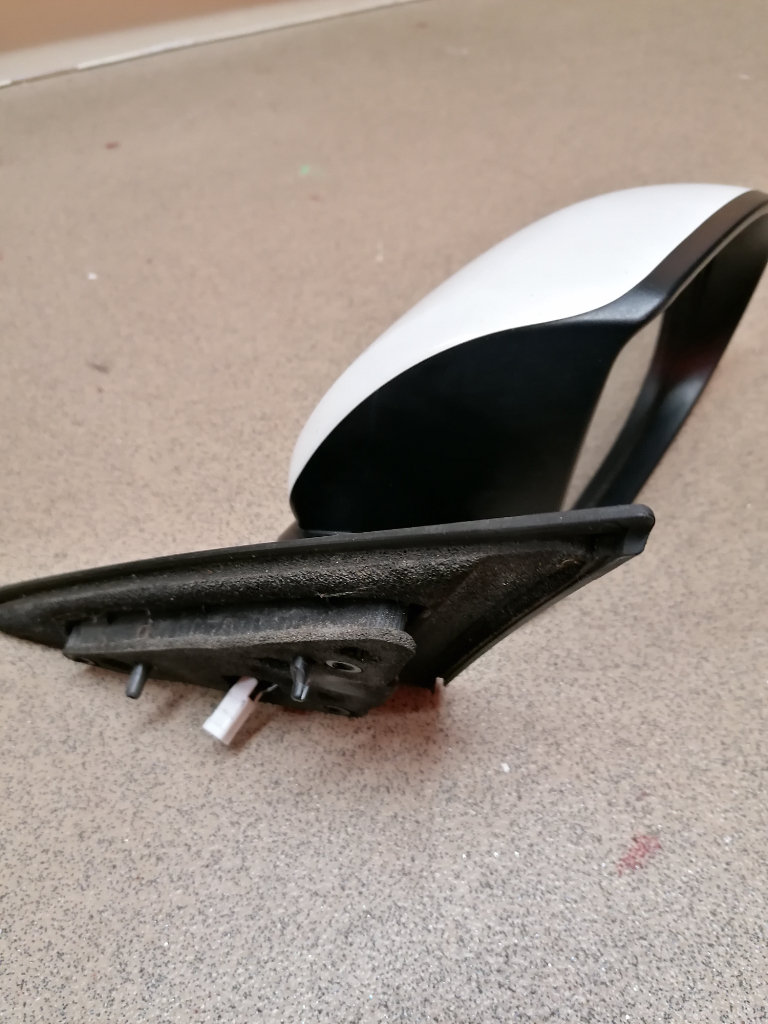 Mazda 6 Drivers wing mirror