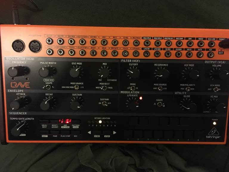 Behringer Crave